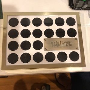 Urban Decay Gwen Stefani palette